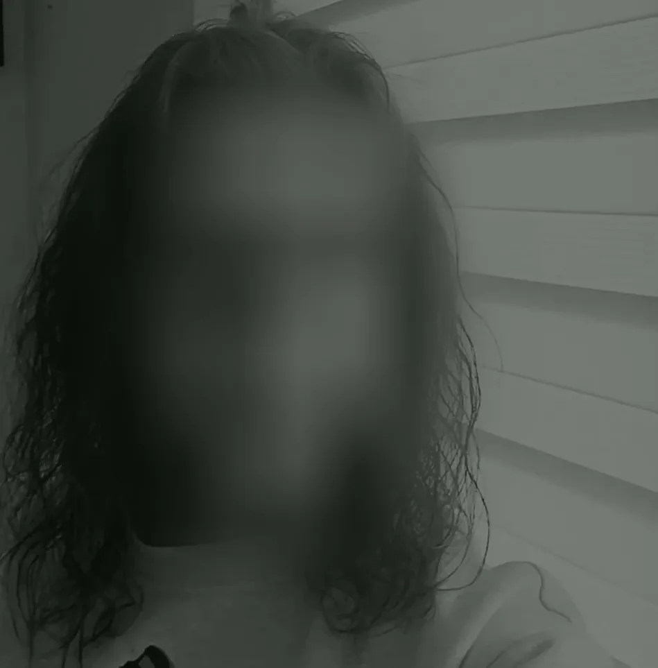 Megi, 33 anni